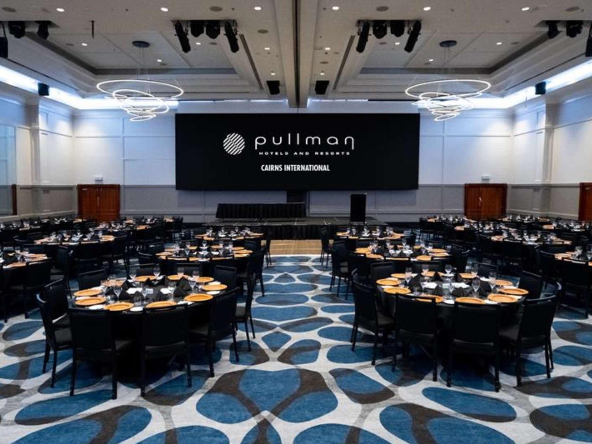 מלון Pullman Cairns International מראה חיצוני תמונה The International Ballroom