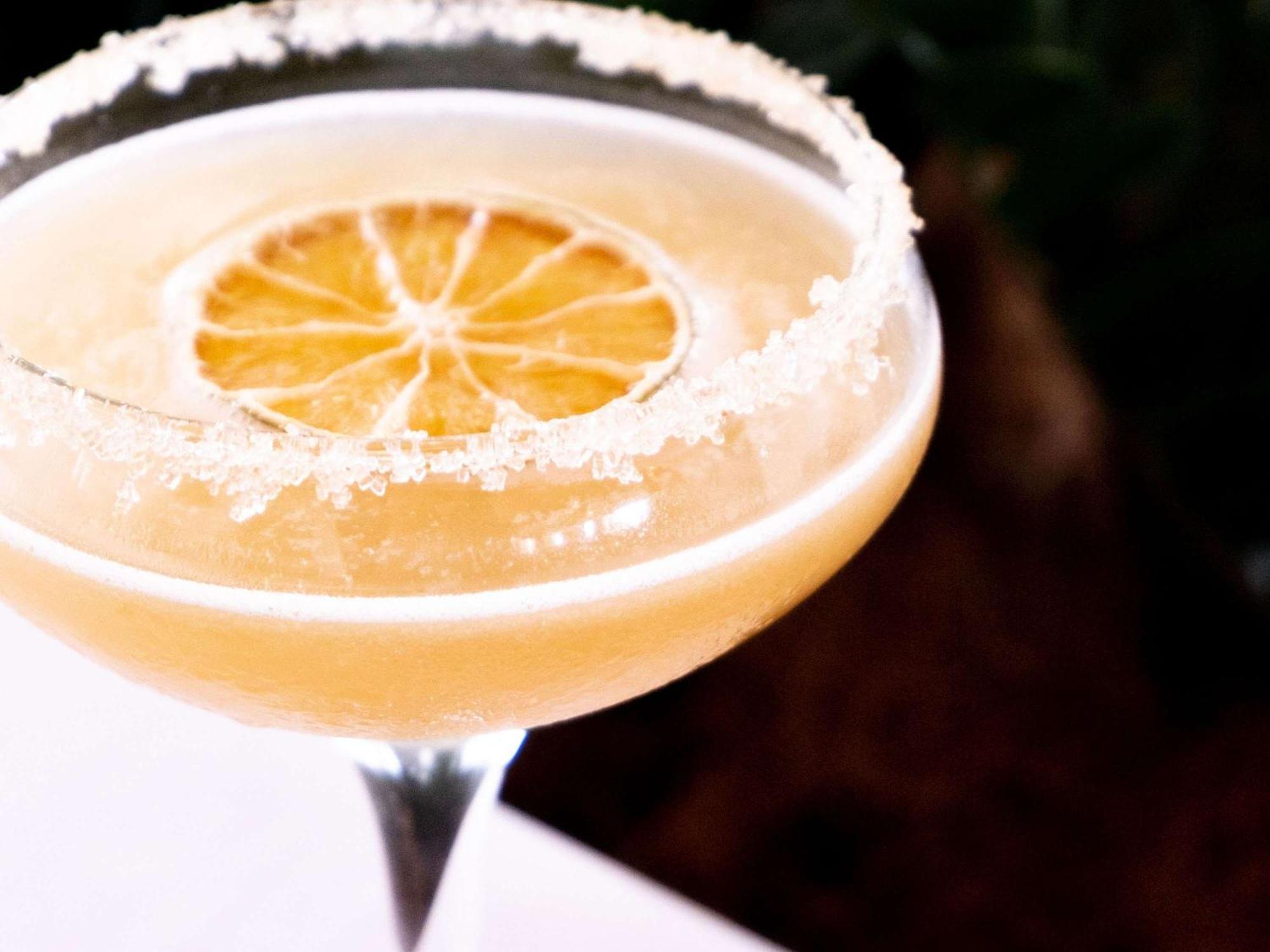 מלון Pullman Cairns International מראה חיצוני תמונה A margarita garnished with lime